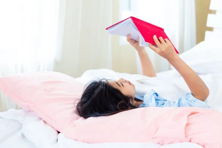 5cada393e24a3022d2fe3f0f2715c366_asian-teenager-female-read-diary-book-bed_1150-15791_ga=GA1.1.45193727.1777432058&semt=ais_hybrid&w=740&q=80.jpg